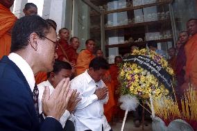 Cambodian opposition leader prays for souls of Khmer Rouge victi